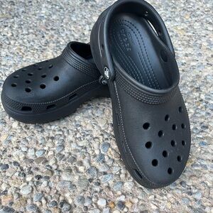 WOMEN'S CLASSIC BLACK PLATFORM CLOG - 5